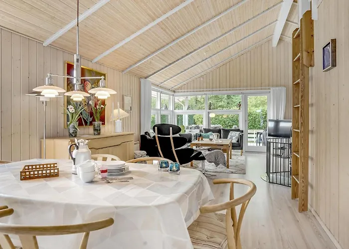 בית נופש Three-bedroom In